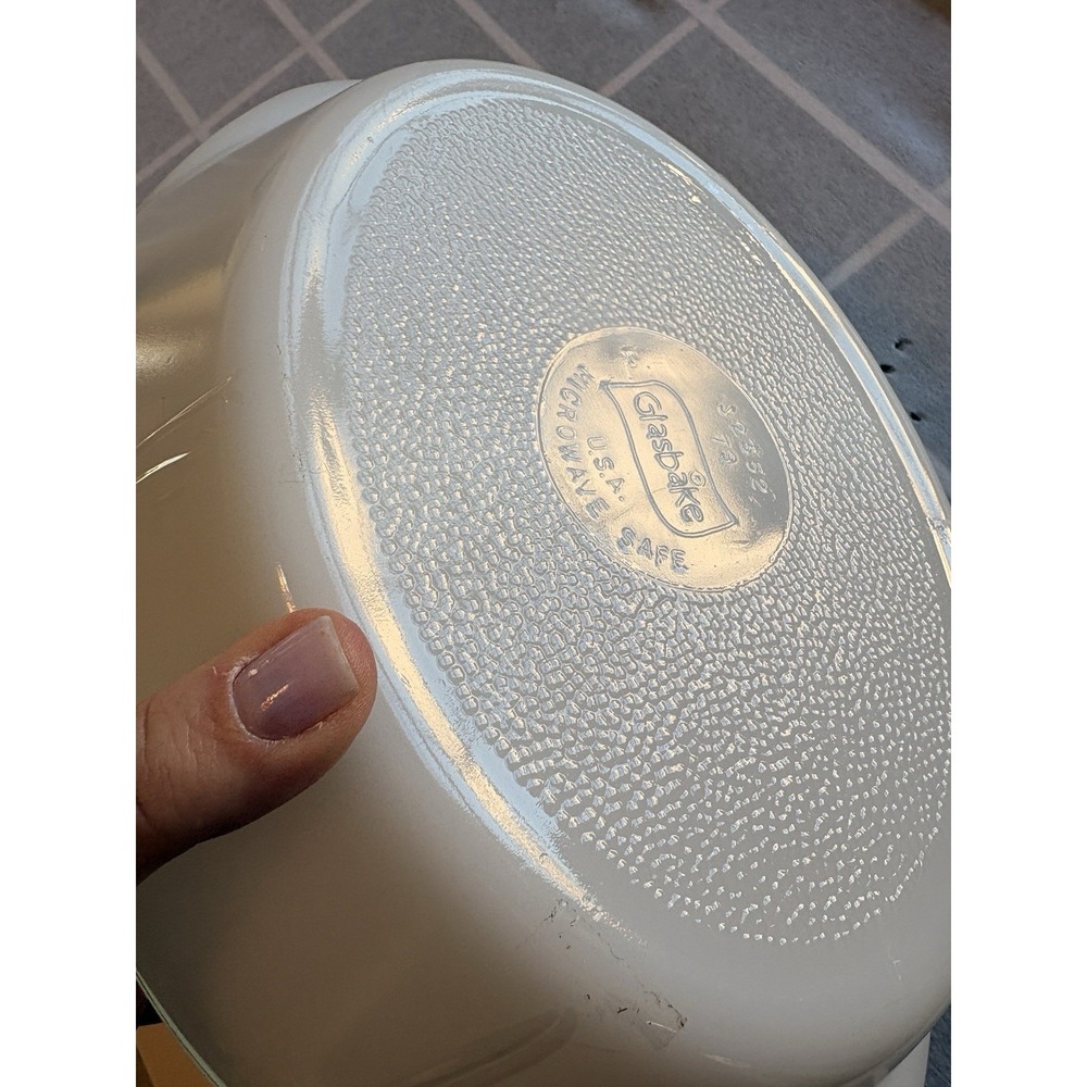 Vintage‎ Rare Large Glasbake Milk glass divided dish w Matching Divided Lid EUC - Picture 7 of 9